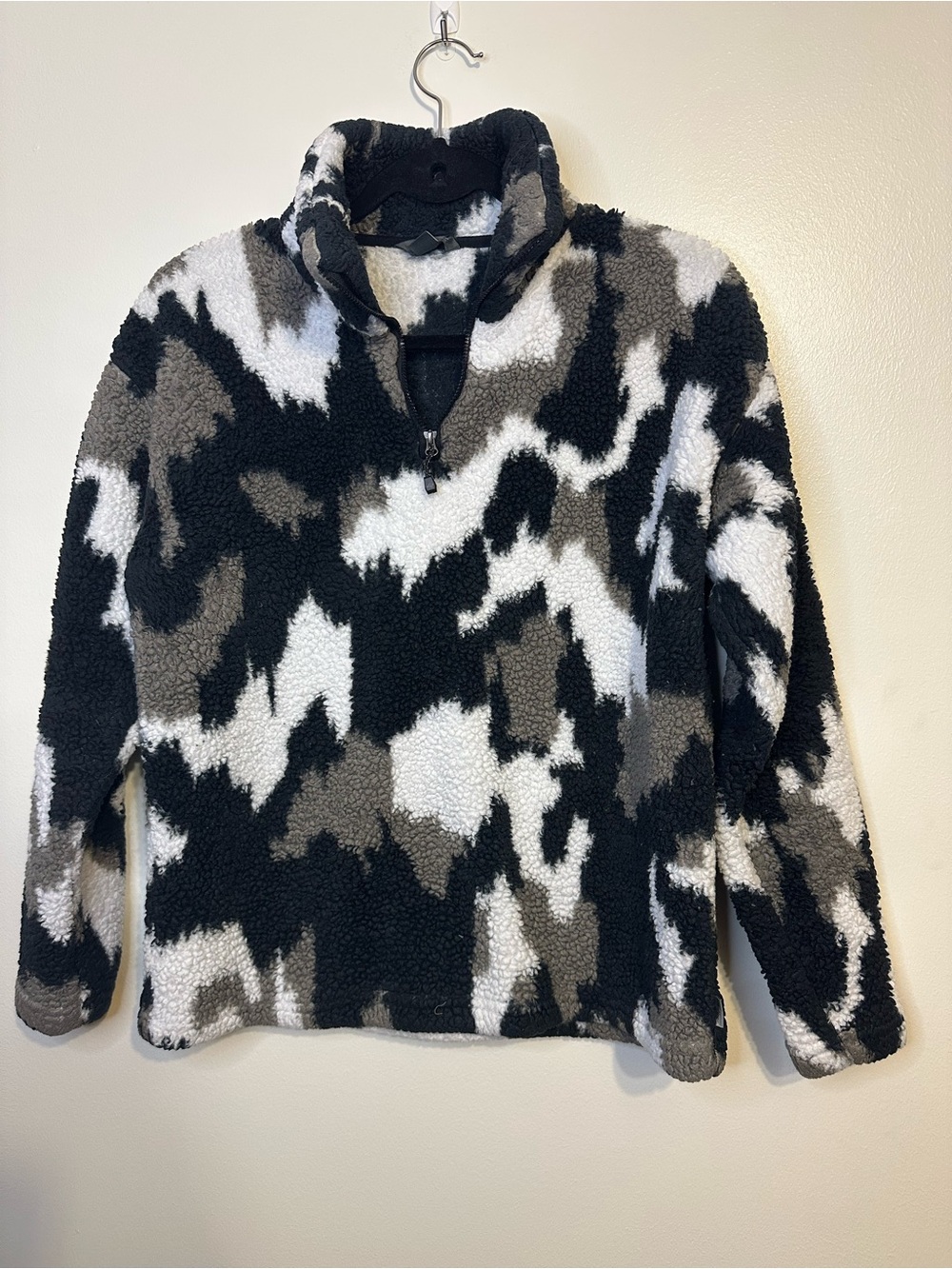 Eddie Bauer Cozy Half-Zip Sherpa Pullover - Black, White & Gray